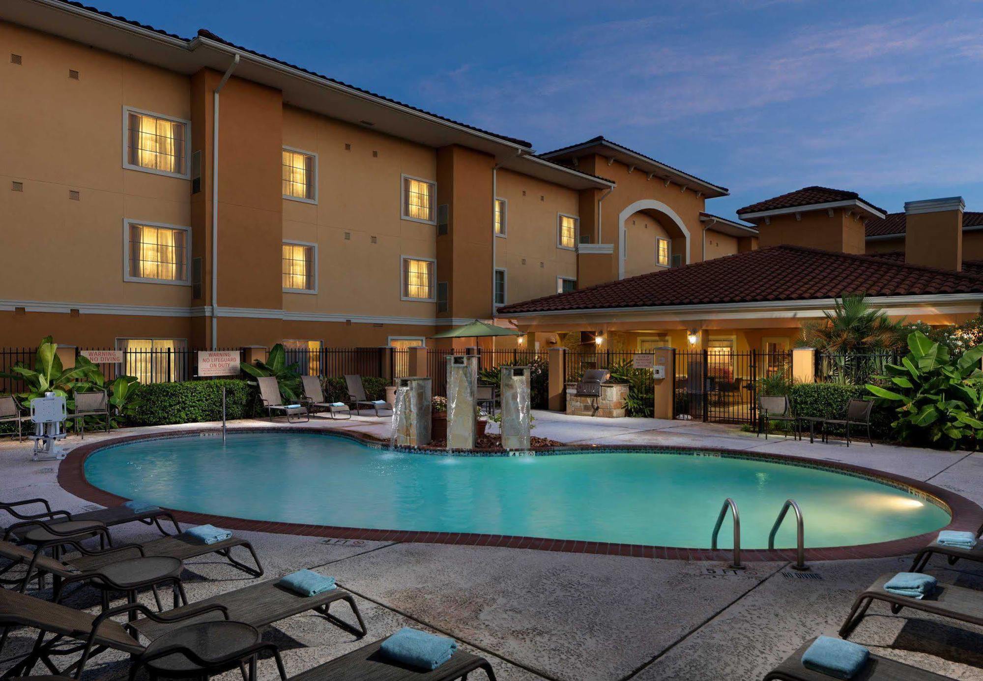 Towneplace Suites Houston North/Shenandoah Luaran gambar